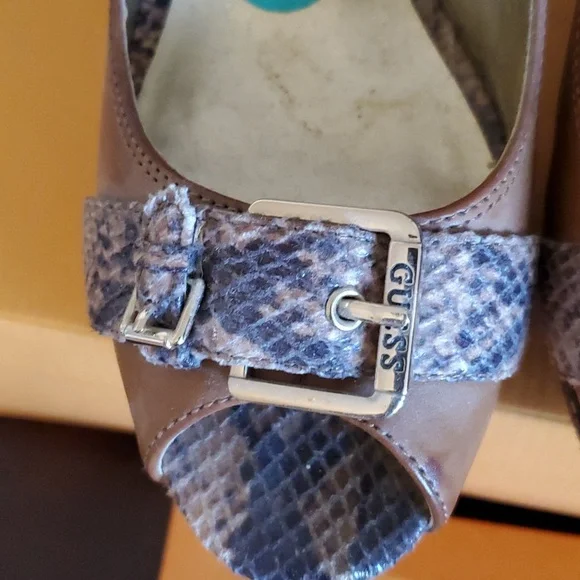 GUC Guess Shoes heel - Picture 2 of 7